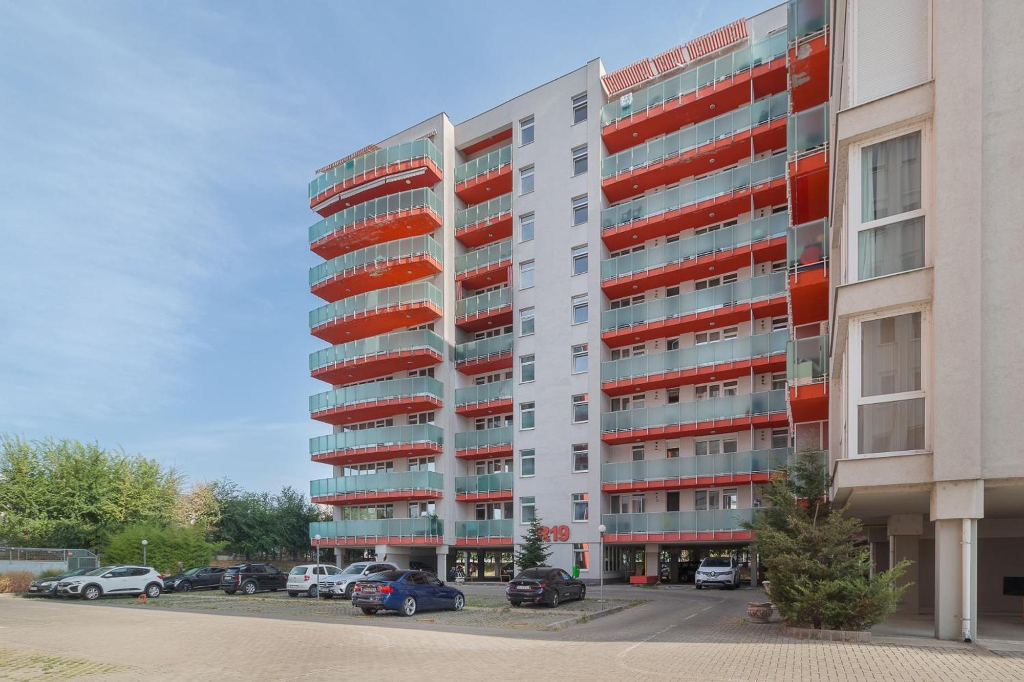 Oasis Apartment